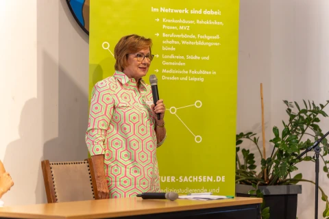 Referentin beim Netzwerktreffen