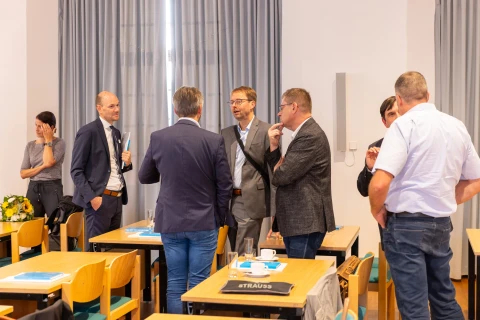 Gespräche im Anschluss ans Netzwerktreffen